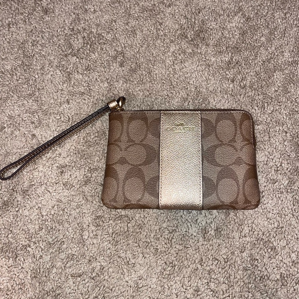NWT Coach Brown/Gold Wristlet